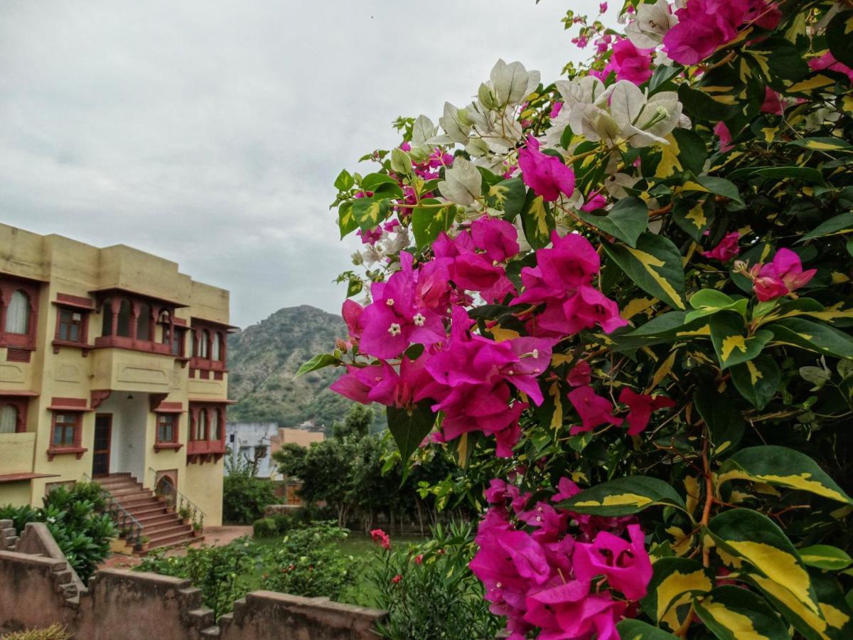 Adhbhut Hotel Jaipur Eksteriør bilde