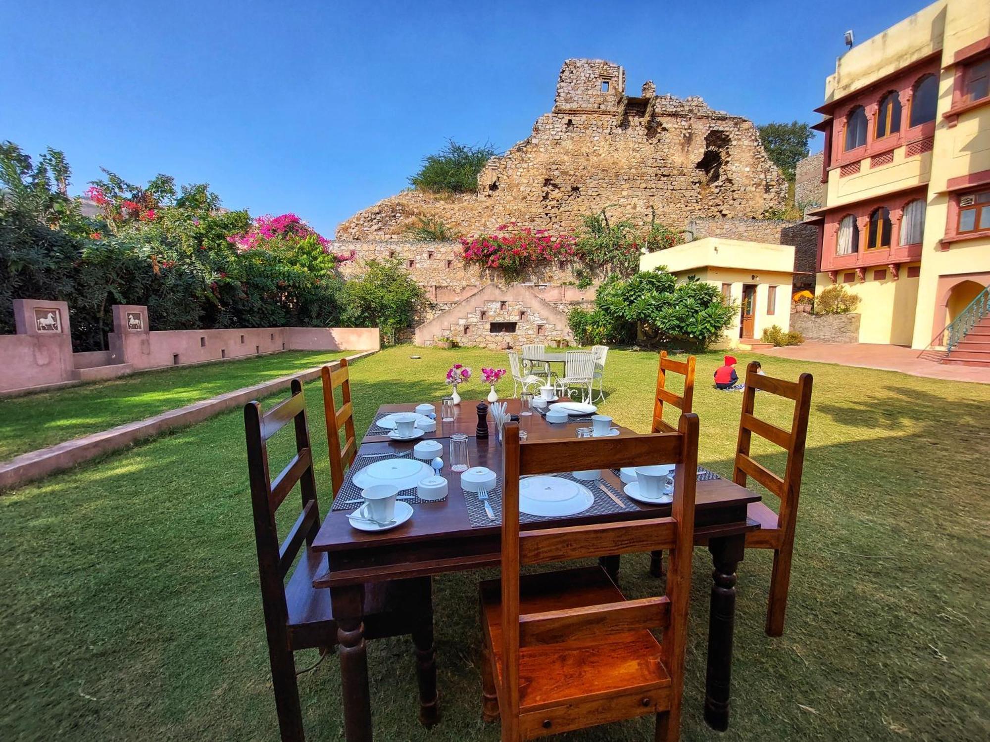 Adhbhut Hotel Jaipur Eksteriør bilde